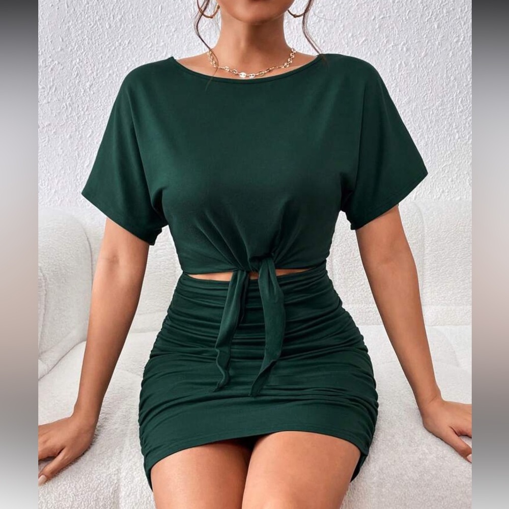 Classic Dark Green Cut Out Tie-Front Batwing Sleeve Mini Dress